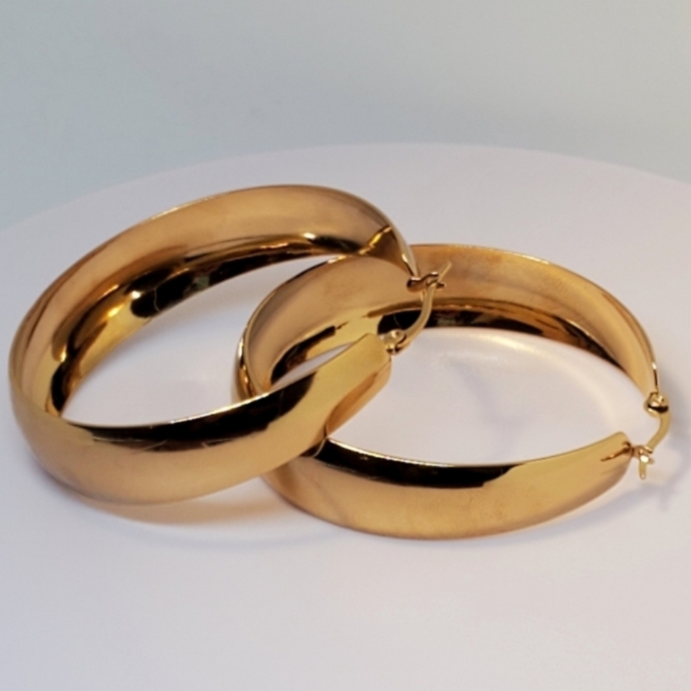 NEW! 18K Gold Plated Large Wide Chunky Thick Graduated Classic Hoop Earrings - Picture 7 of 8